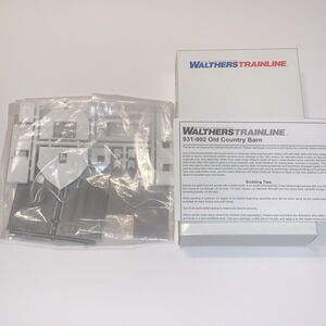 Walthers Trainline 931-902 Old Country Barn HO Scale Kit 4-5/16 x 5-1/2" NEW